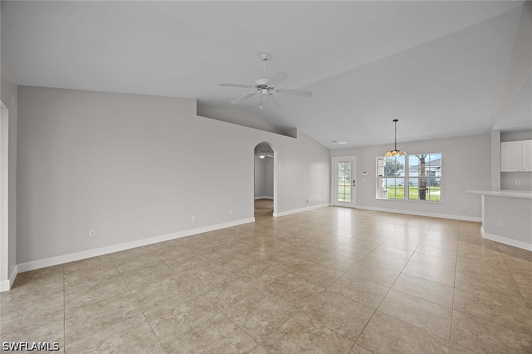 3 Bed SingleFamilyResidence for Sale in Cape Coral, photo 9