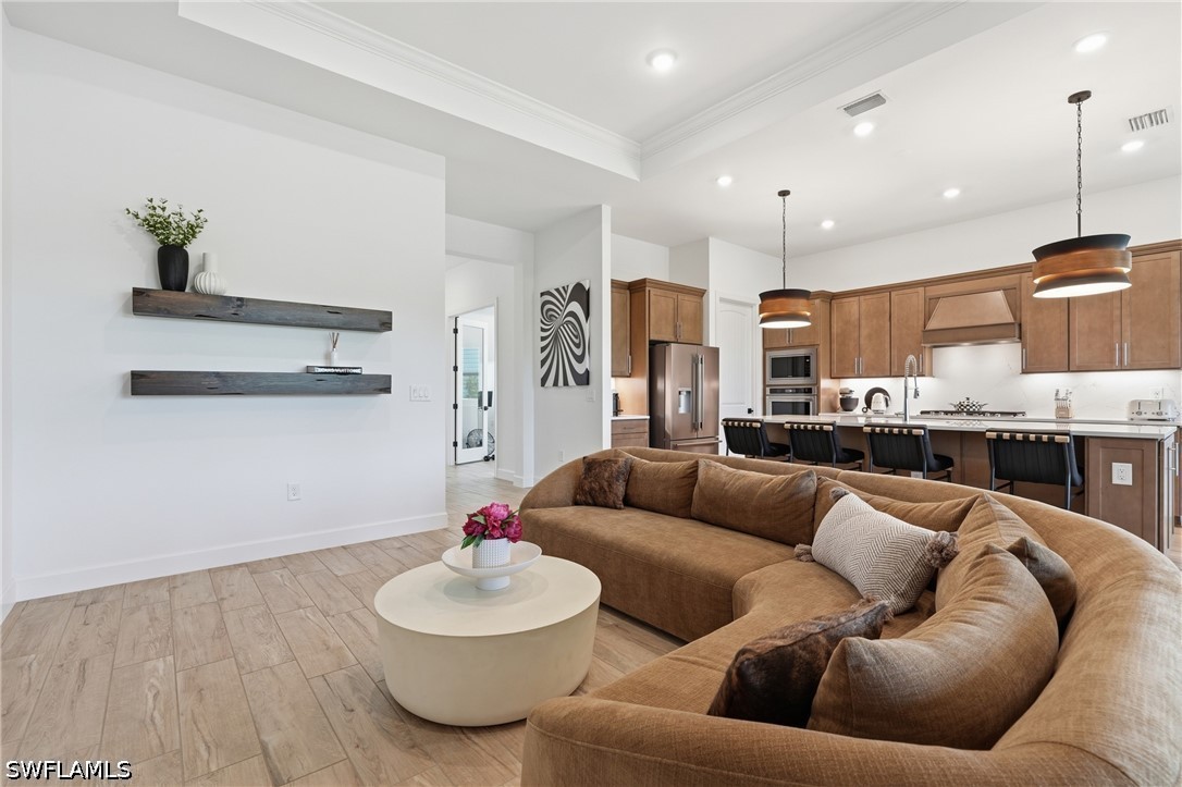 3 Bed Waterfront Home for Sale in Naples, photo 9