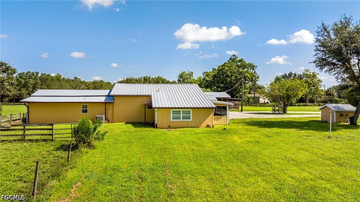 4 Bed Pool Home for Sale in Fort Myers, photo 9