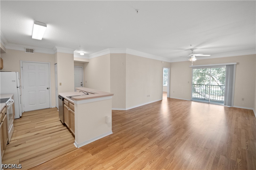 3 Bed Condominium for Sale in Royal Greens, photo 9