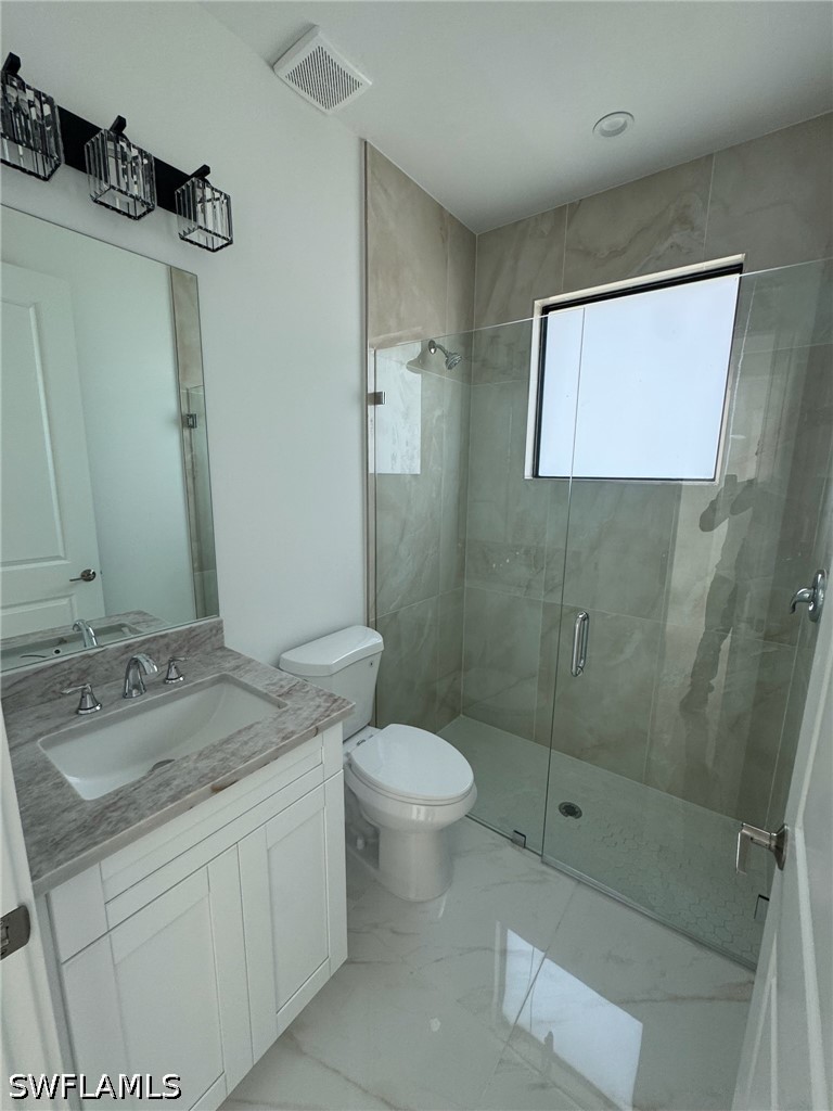 3 Bed SingleFamilyResidence for Sale in Naples, photo 9