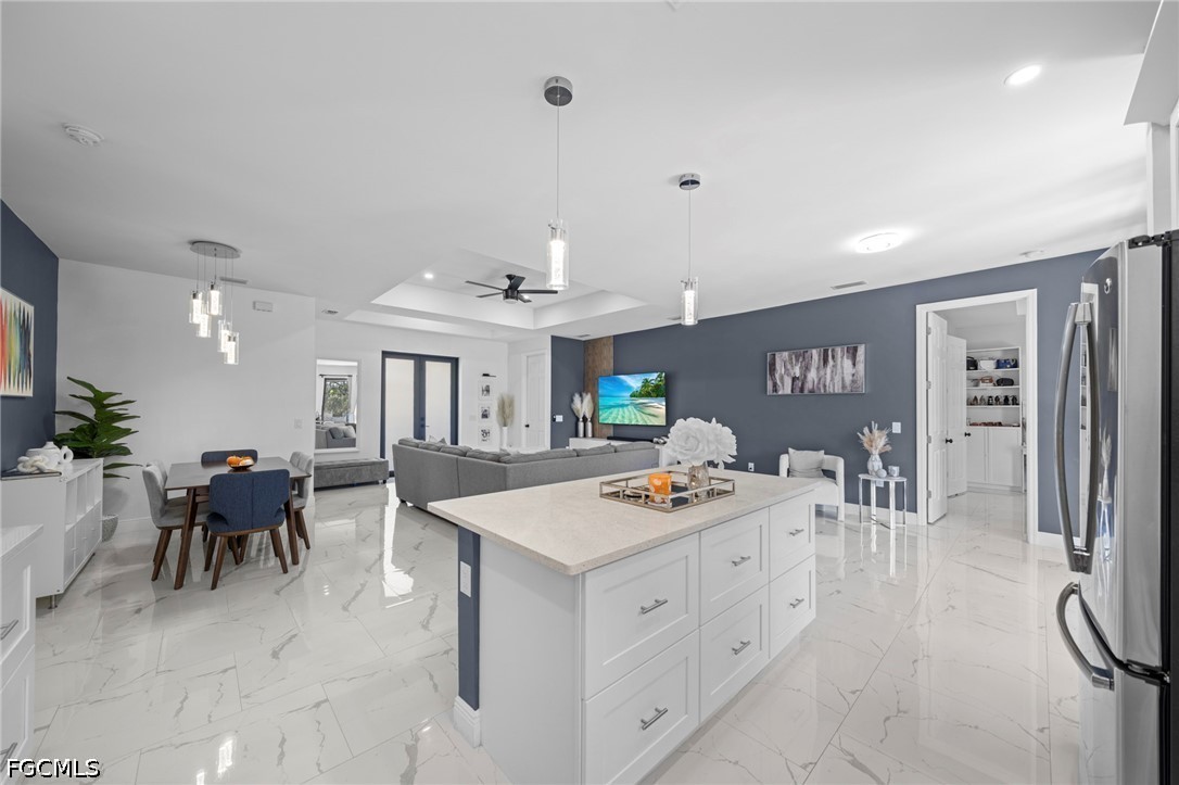 4 Bed SingleFamilyResidence for Sale in Lehigh Acres, photo 9