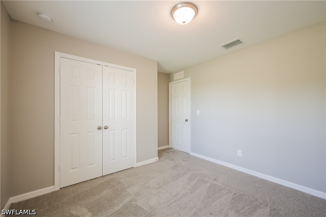 3 Bed SingleFamilyResidence for Sale in Lehigh Acres, photo 9