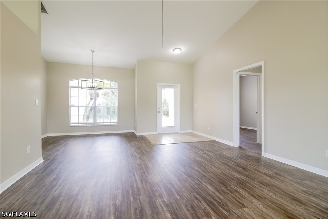 3 Bed SingleFamilyResidence for Sale in Lehigh Acres, photo 9