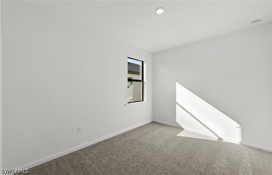 3 Bed SingleFamilyResidence for Sale in Alva, photo 9