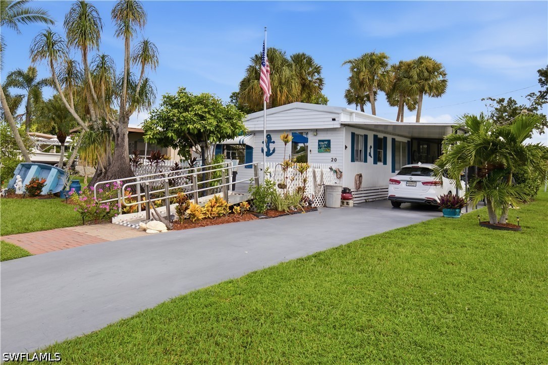 2 Bed ManufacturedHome for Sale in Naples, photo 9