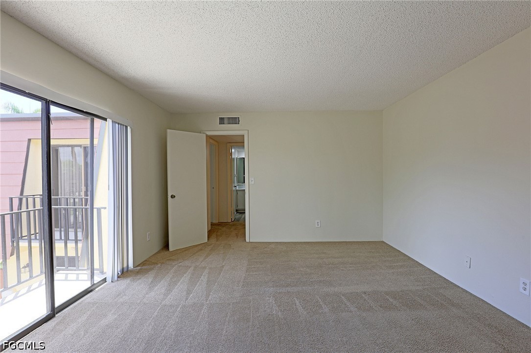 2 Bed Townhouse for Sale in Fort Myers, photo 9