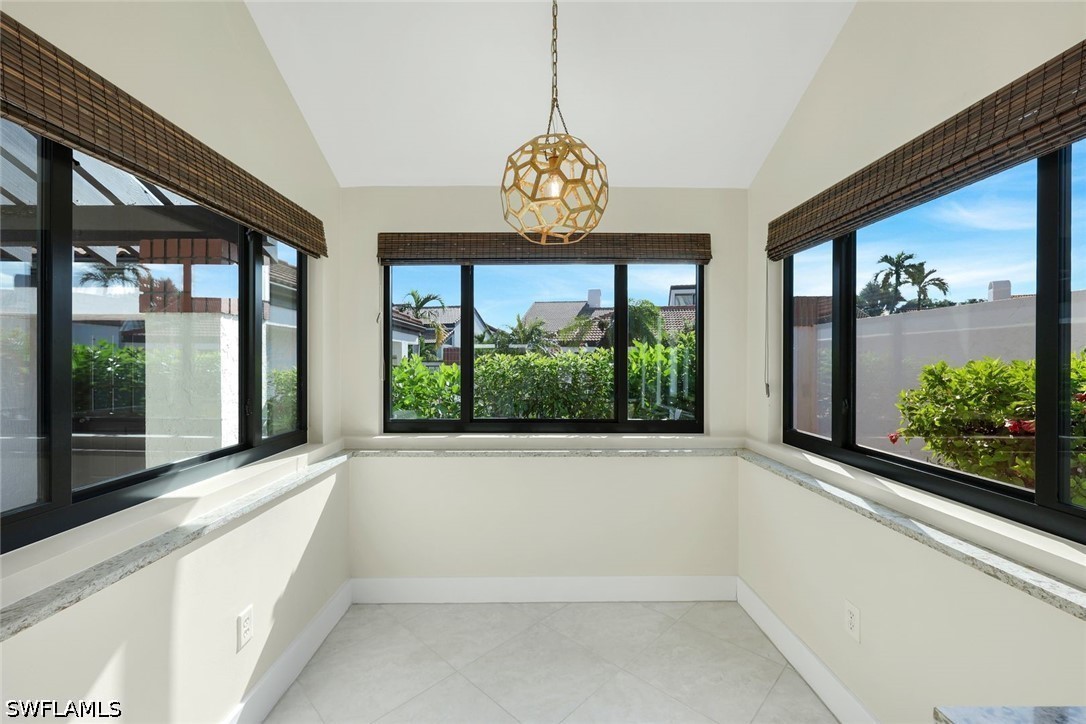 2 Bed Pool Home for Sale in Bay Villas, photo 9