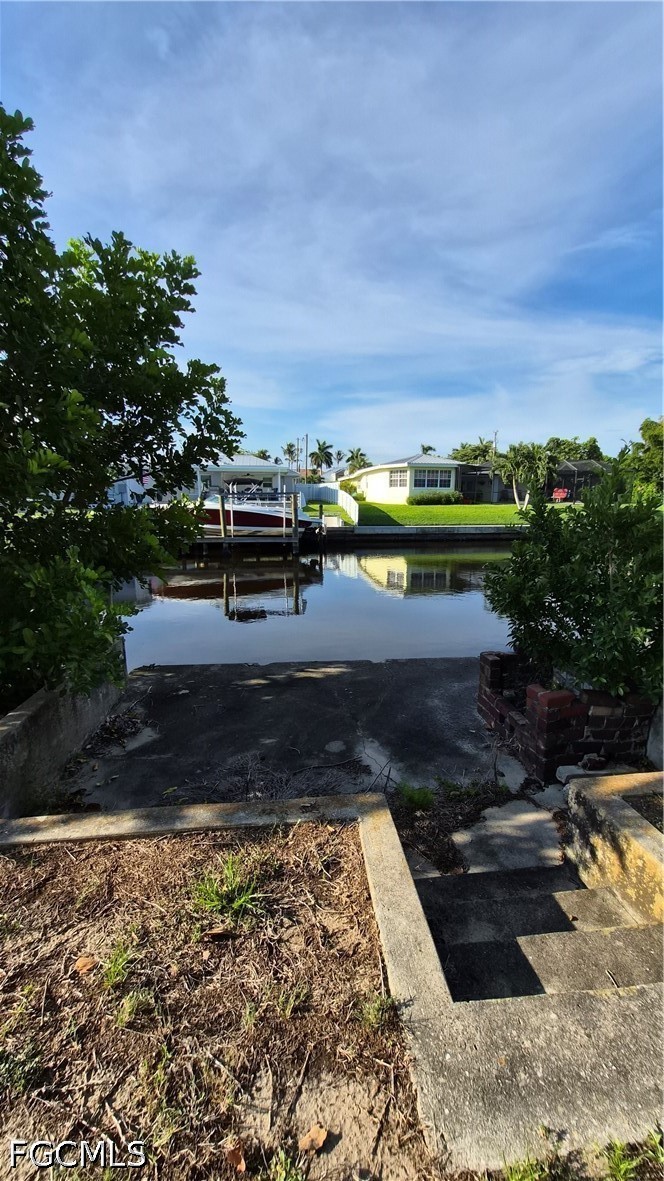 2 Bed Waterfront Home for Sale in Yacht Club, photo 9