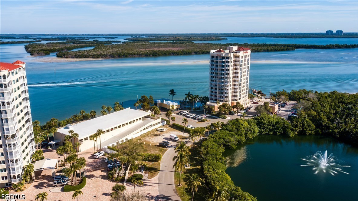 1 Bed Waterfront Home for Sale in Bonita Springs, photo 9