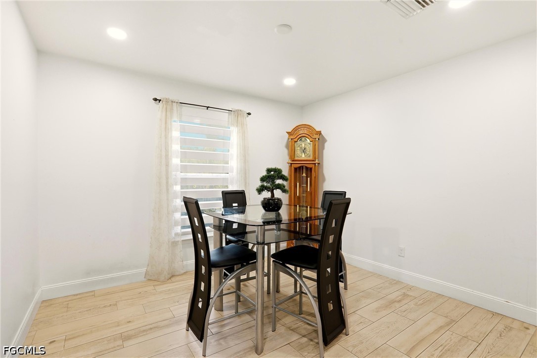 3 Bed Pool Home for Sale in Cape Coral, photo 9
