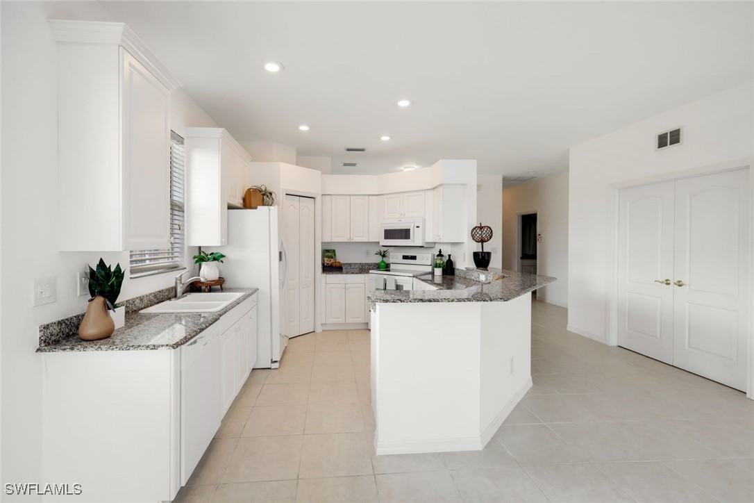 3 Bed Waterfront Home for Sale in Bella Terra, FL — photo 10