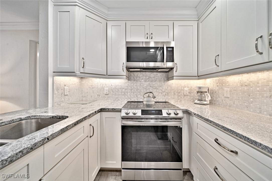 2 Bed Waterfront Home for Sale in Sanibel, photo 10