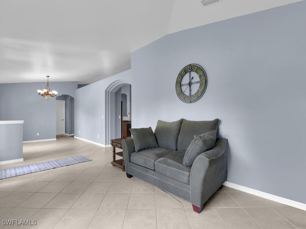 3 Bed SingleFamilyResidence for Sale in Naples, photo 10