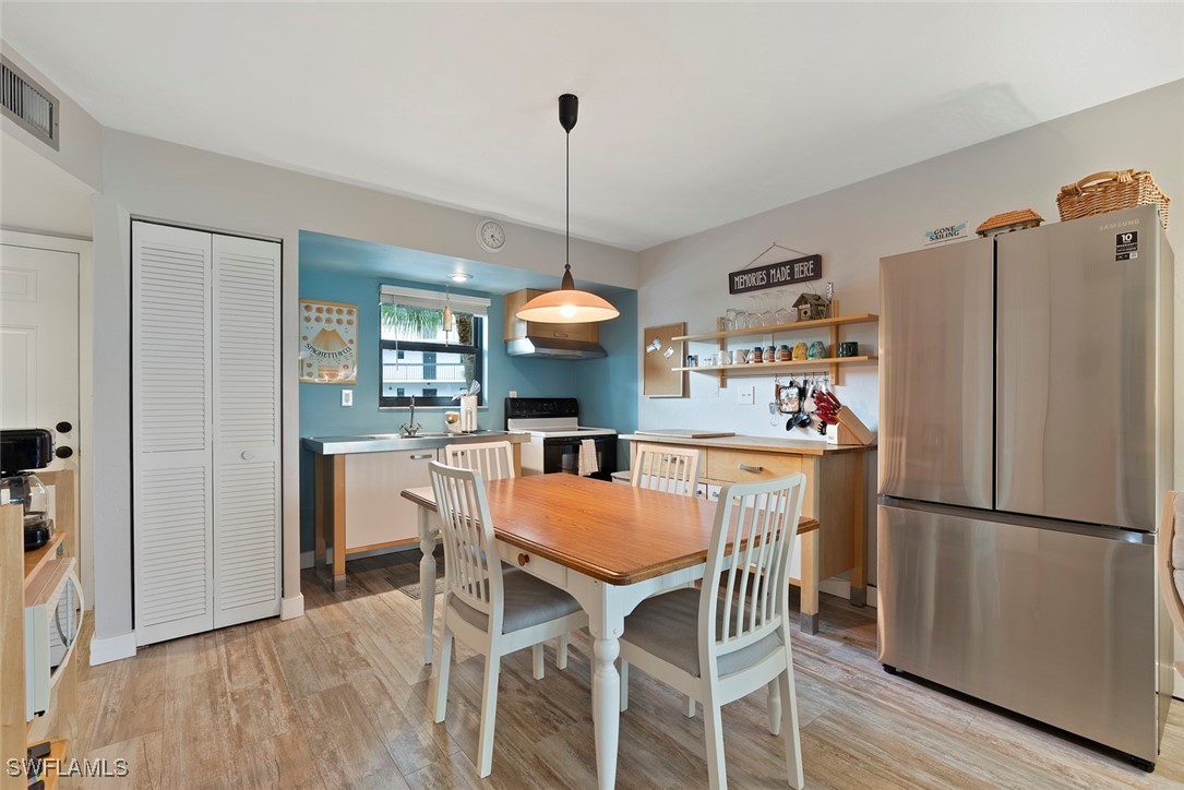 1 Bed Waterfront Home for Sale in Anglers Cove, FL, $419,900 — photo 10