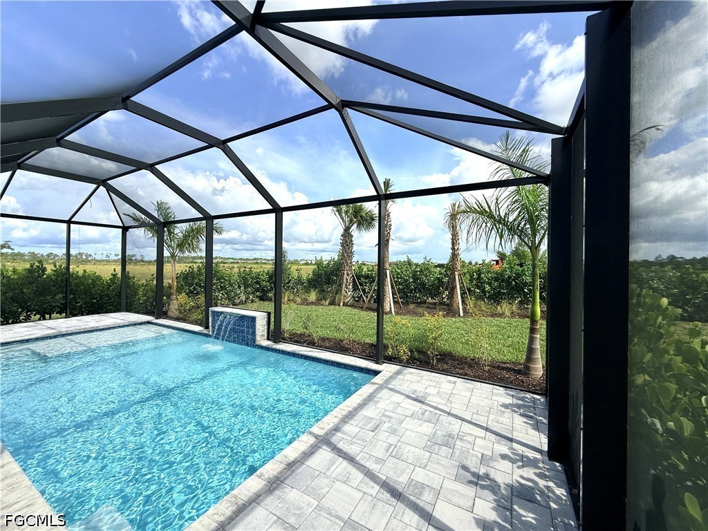 3 Bed Pool Home for Sale in Regency, photo 10