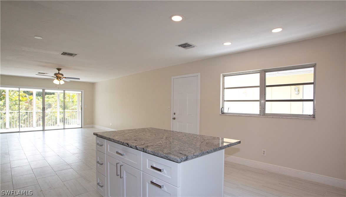 2 Bed Condominium for Sale in Solana Oaks, FL, $299,900 — photo 10