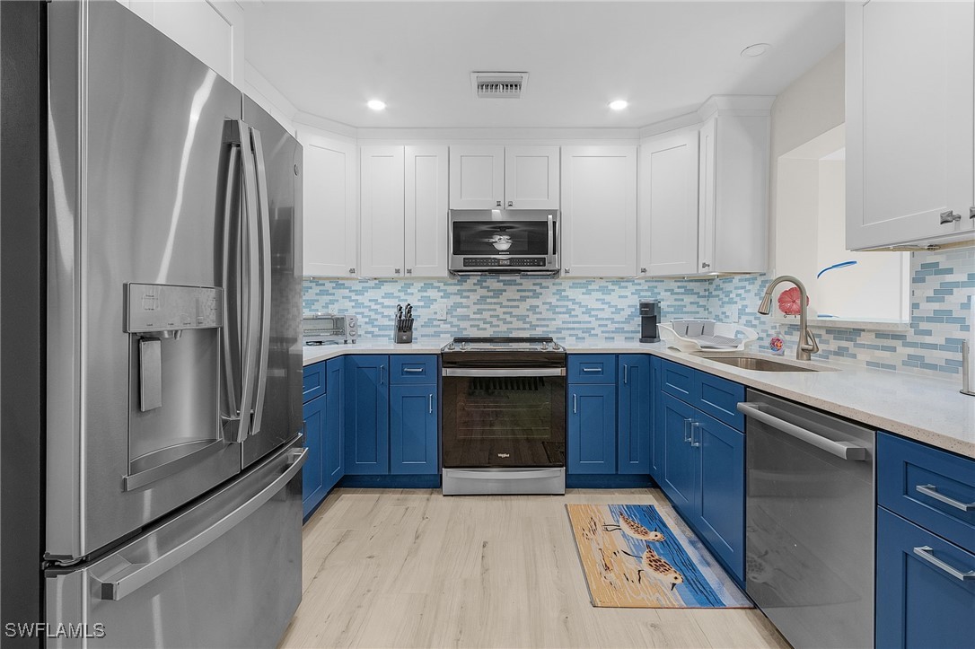 2 Bed SingleFamilyResidence for Sale in St James City, FL — photo 10