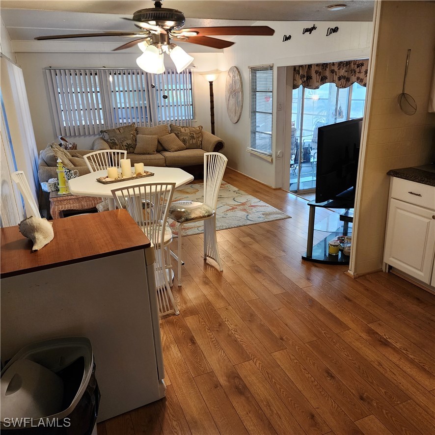 2 Bed ManufacturedHome for Sale in Mobile Manor, FL, $79,900 — photo 10