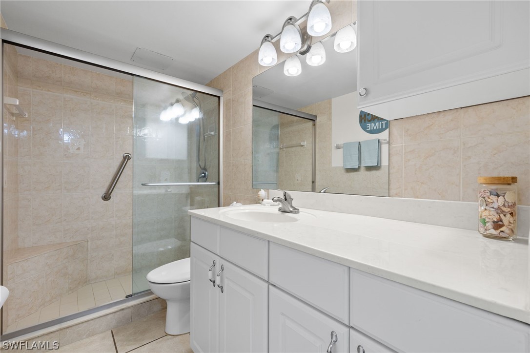 1 Bed Waterfront Home for Sale in Beach And Tennis Club, photo 10