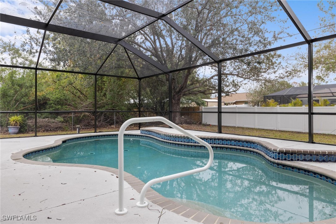 2 Bed Pool Home for Sale in Gulf Cove, photo 10