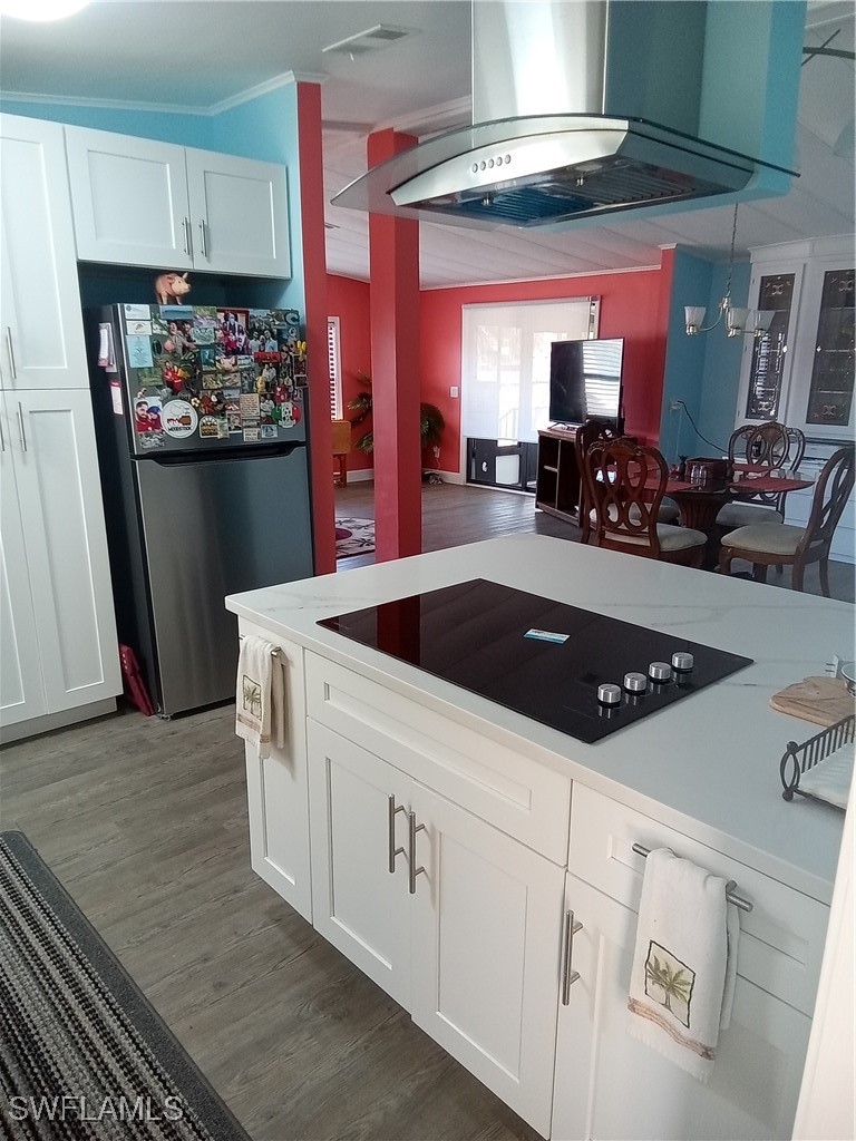 2 Bed ManufacturedHome for Sale in Pine Island Cove, FL — photo 10