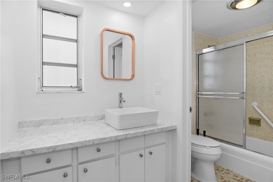 2 Bed SingleFamilyResidence for Sale in Marco Island, photo 10