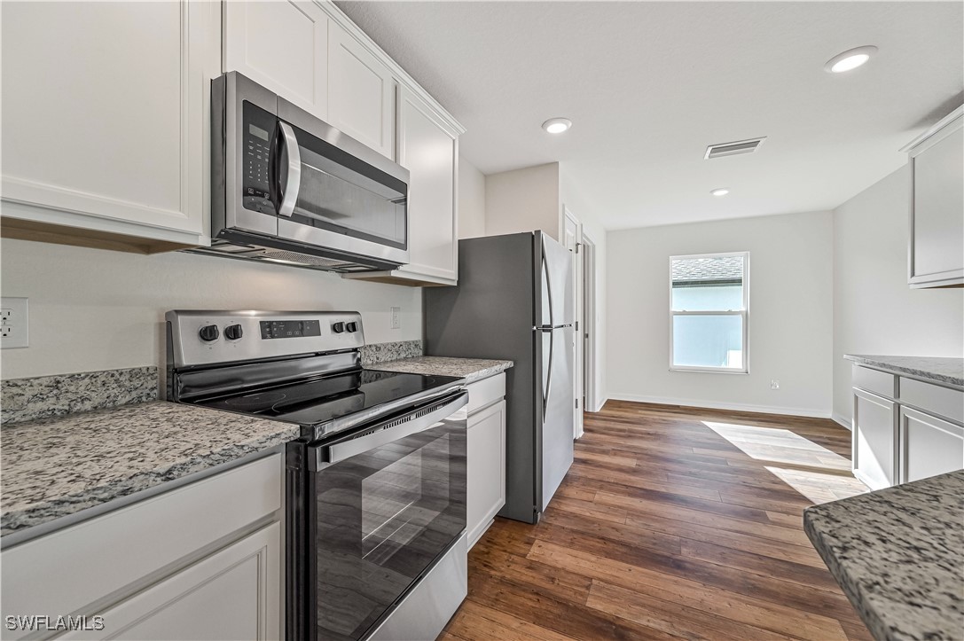 3 Bed SingleFamilyResidence for Sale in Immokalee, FL — photo 10