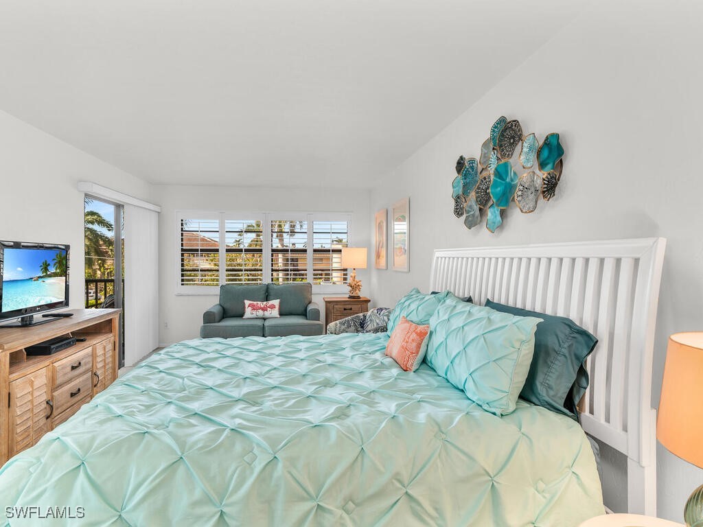 1 Bed Waterfront Home for Sale in Anglers Cove, FL, $359,900 — photo 10
