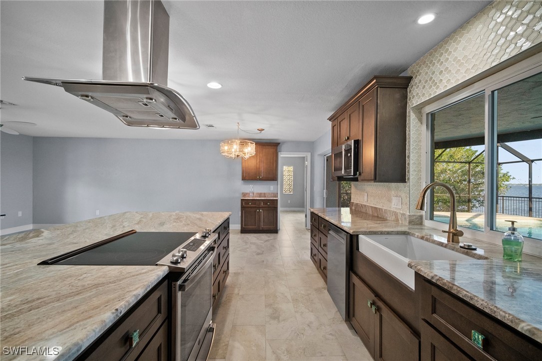 3 Bed Pool Home for Sale in Port Edison, photo 10
