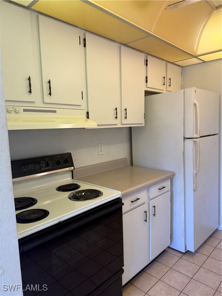 2 Bed Condominium for Sale in Fort Myers, FL, $69,900 — photo 10