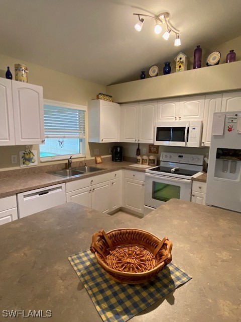 3 Bed SingleFamilyResidence for Sale in Cape Coral, FL — photo 10