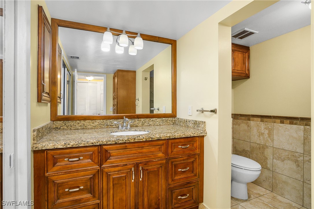 2 Bed Condominium for Sale in Montego Manor, FL, $190,000 — photo 10