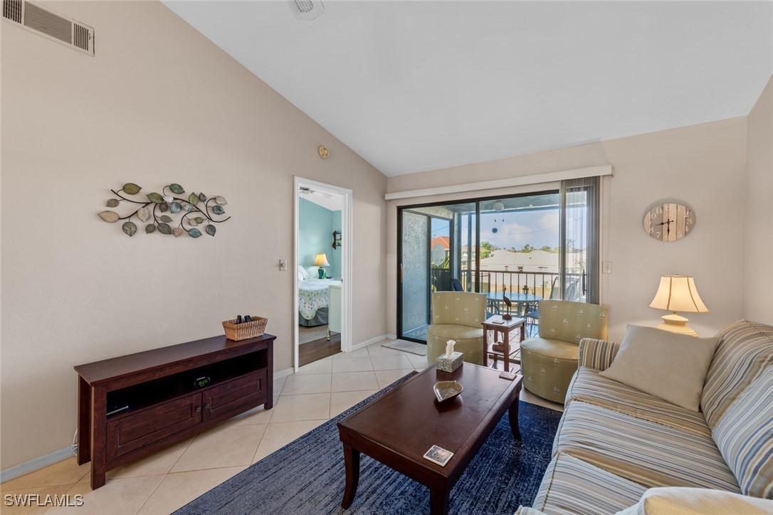 2 Bed Waterfront Home for Sale in Cape Coral, photo 10