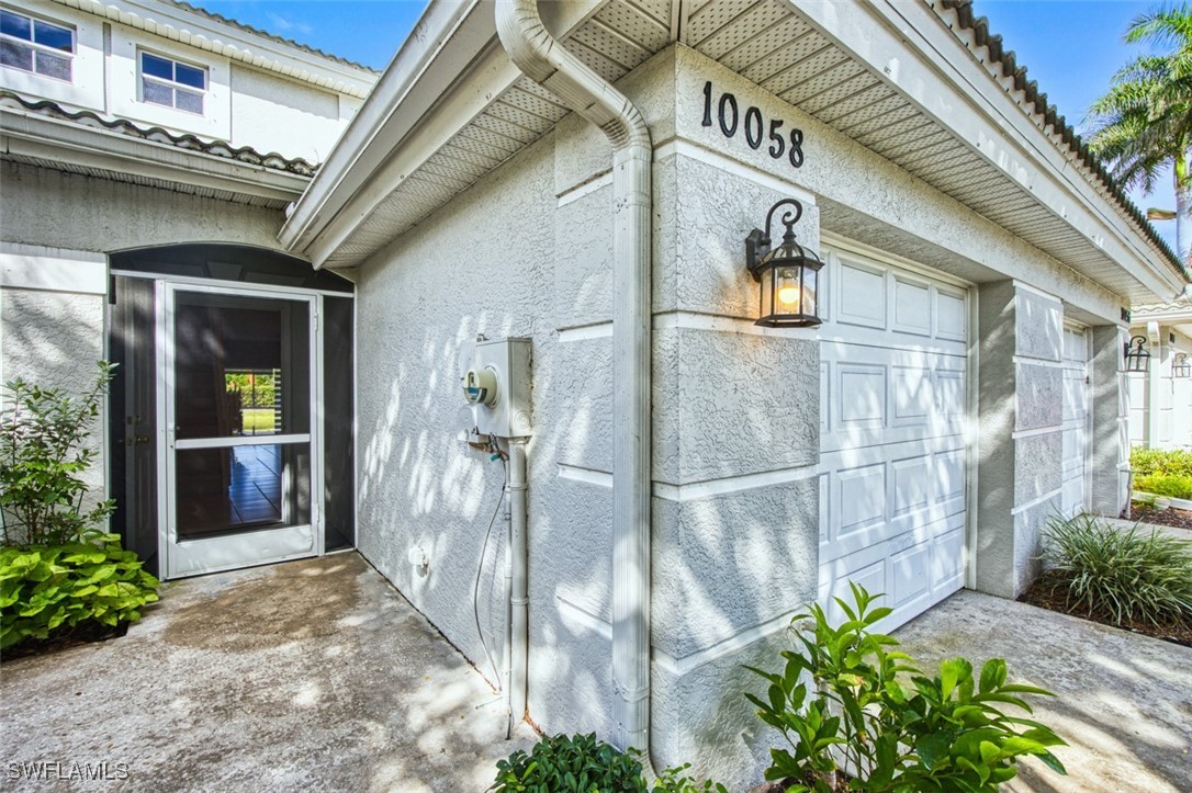 2 Bed Waterfront Home for Sale in Fort Myers, photo 10