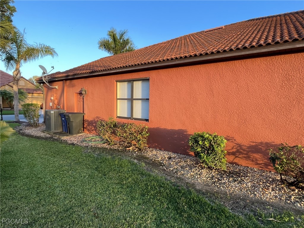 4 Bed Waterfront Home for Sale in Fort Myers, FL, $364,000 — photo 10