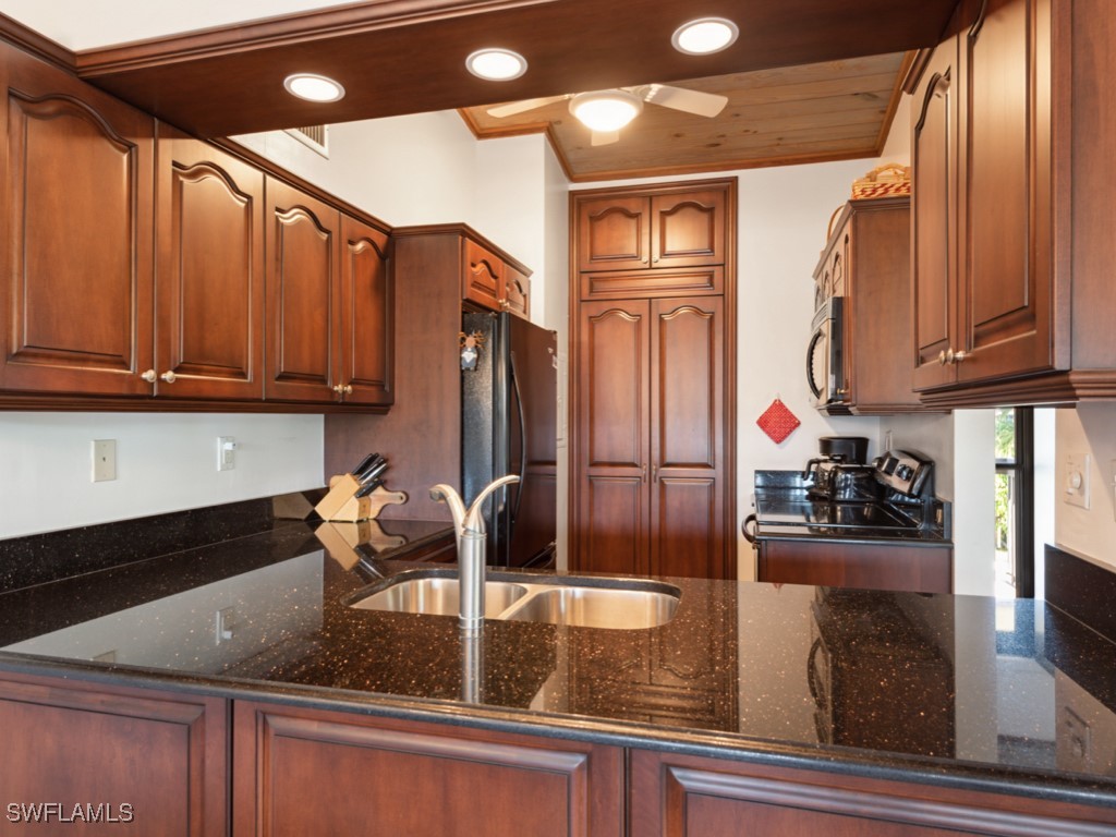 2 Bed Condominium for Sale in Marco Island, FL — photo 10