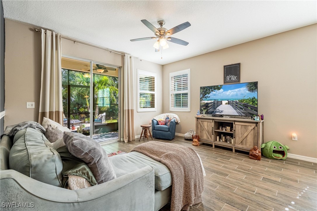 2 Bed SingleFamilyResidence for Sale in Punta Gorda, FL — photo 10