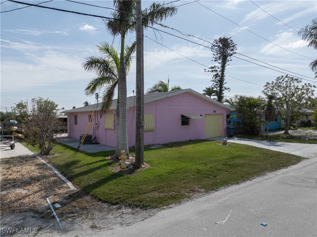2 Bed Waterfront Home for Sale in Matlacha, photo 10