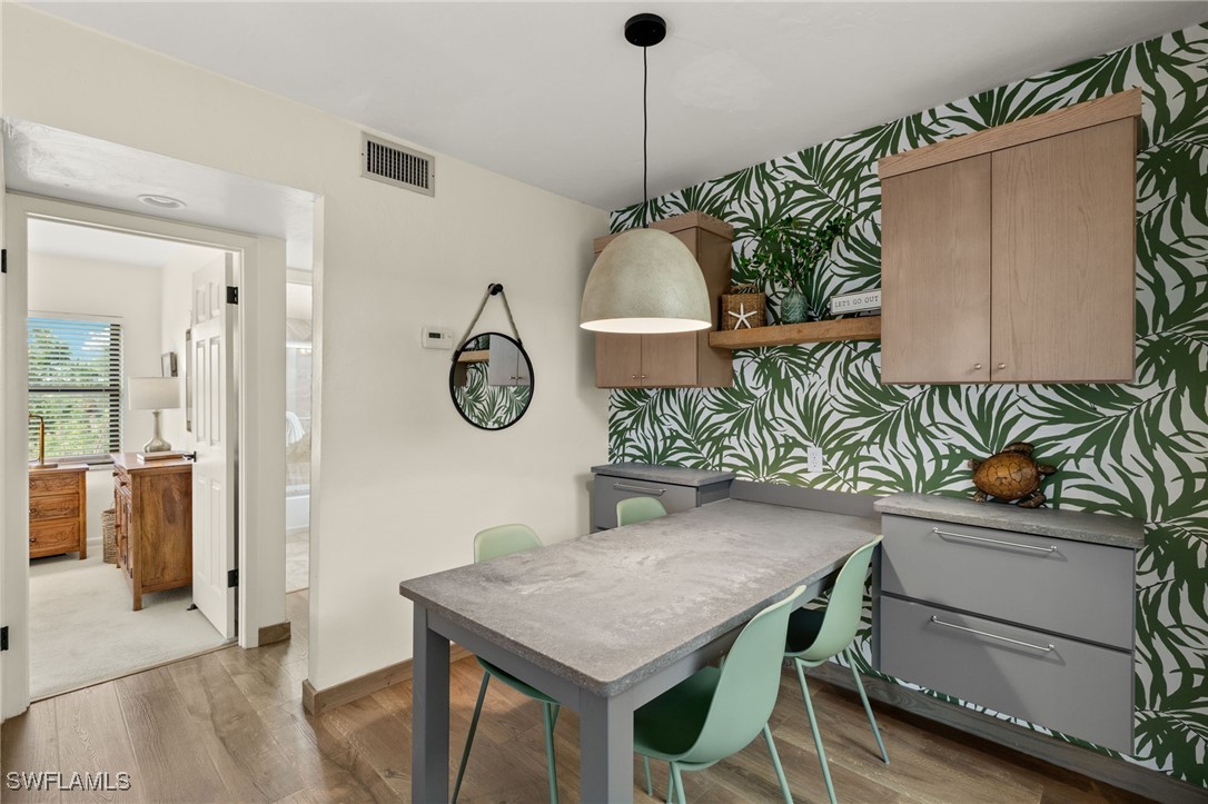 1 Bed Waterfront Home for Sale in Sanibel, photo 10