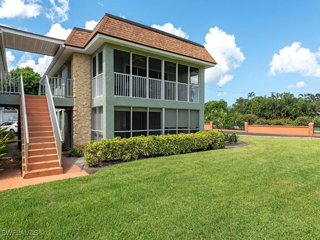 2 Bed Condominium for Sale in Sorrento Villas, FL, $249,900 — photo 10