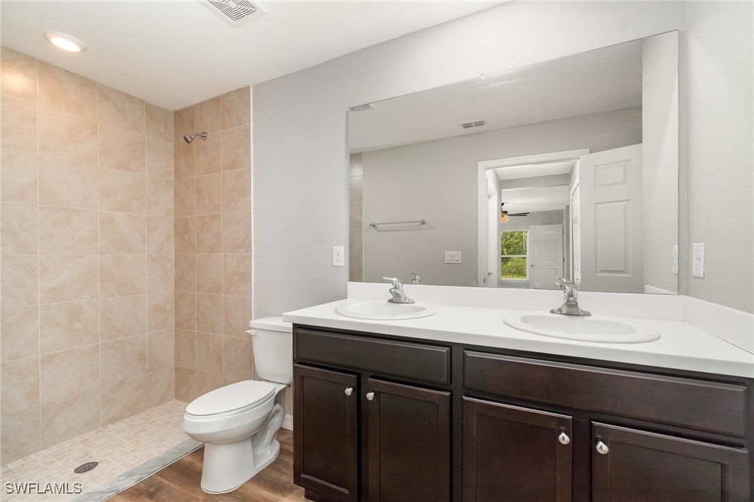 4 Bed SingleFamilyResidence for Sale in Port Charlotte, FL — photo 10