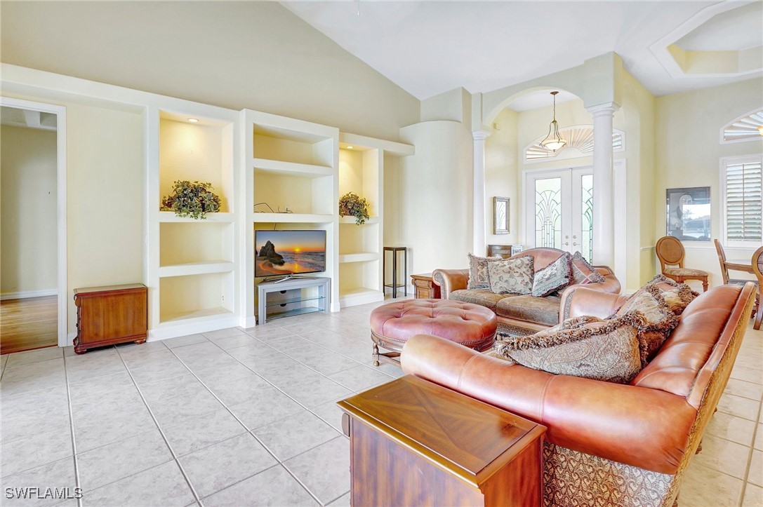 3 Bed Pool Home for Sale in Cape Coral, photo 10