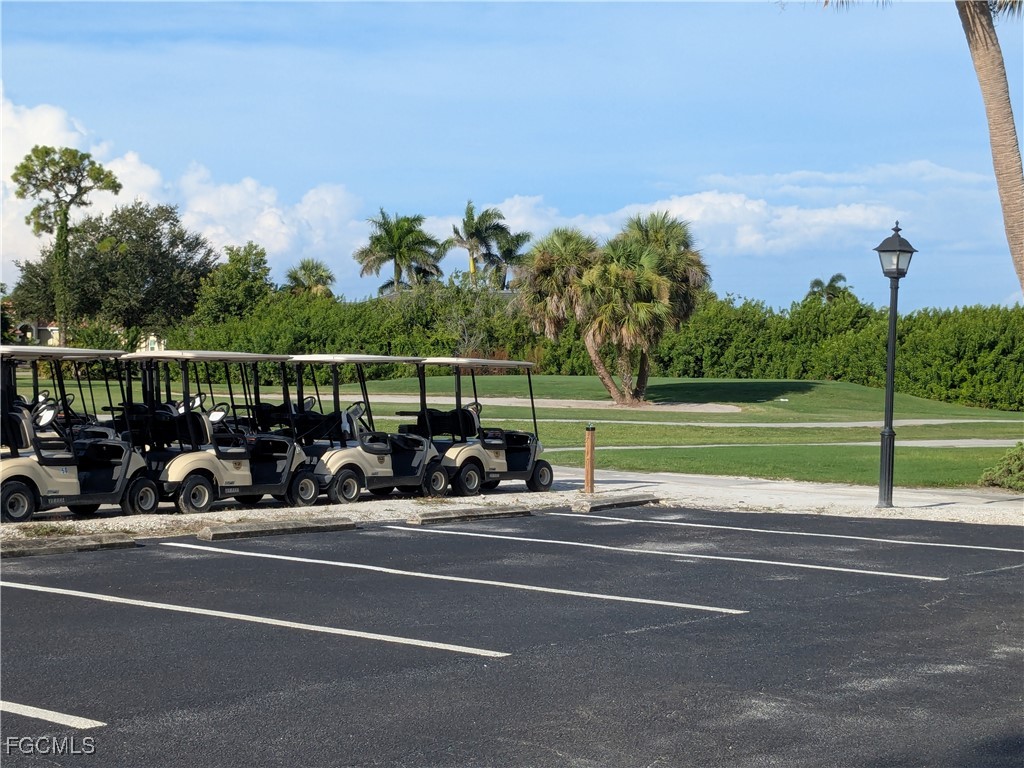 3 Bed SingleFamilyResidence for Sale in Seminole, FL — photo 10