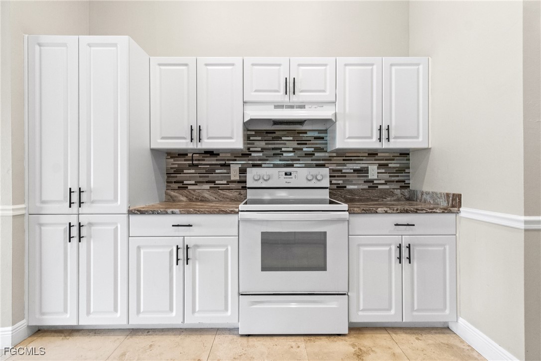 4 Bed SingleFamilyResidence for Sale in Lehigh Acres, FL — photo 10