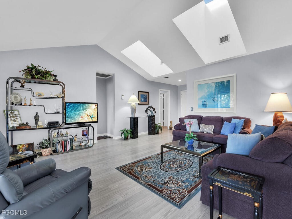 2 Bed Condominium for Sale in Naples, FL, $230,000 — photo 10