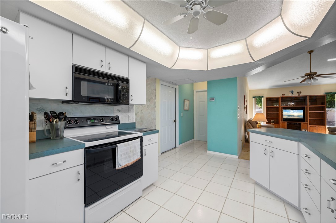 2 Bed SingleFamilyResidence for Sale in North Port, photo 10