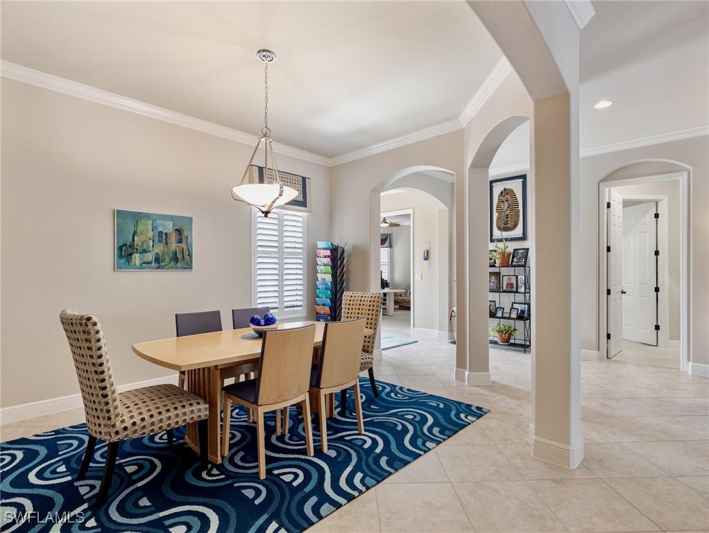 5 Bed Pool Home for Sale in Bella Terra, photo 10