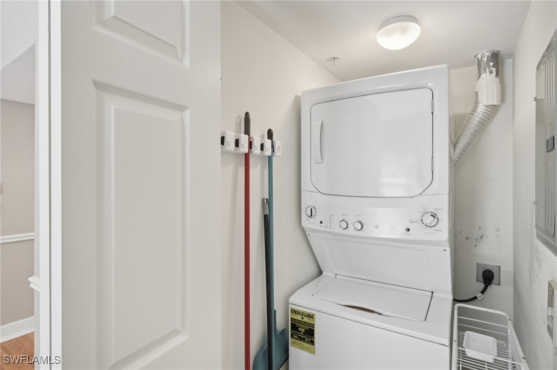 1 Bed Condominium for Sale in Napoli, FL — photo 10