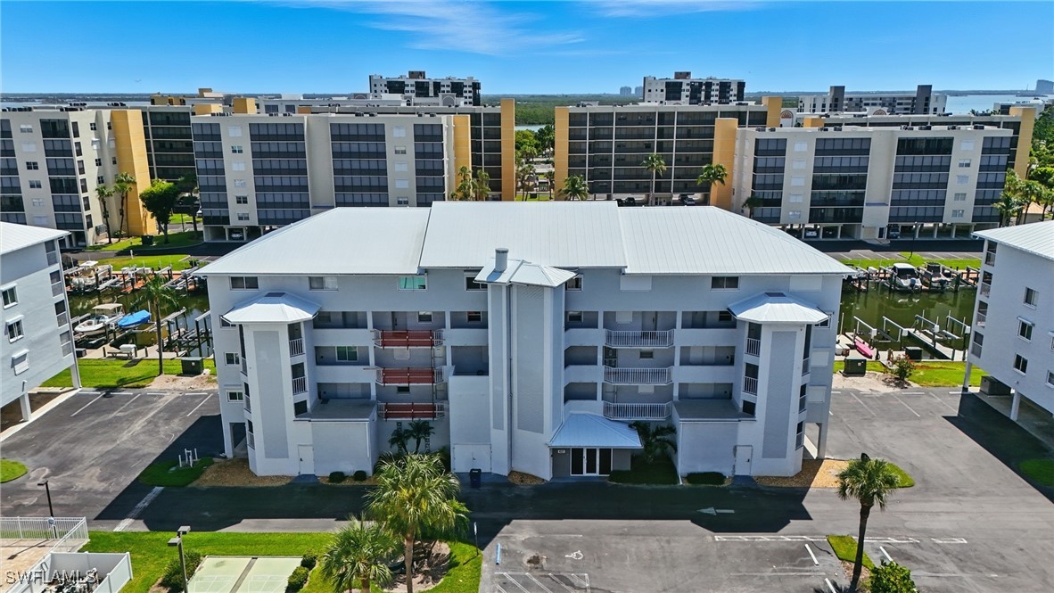 2 Bed Waterfront Home for Sale in Fort Myers Beach, FL — photo 10